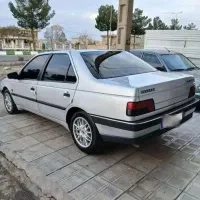 پژو 405 بی رنگ