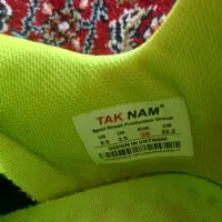 کفش ورزشی فوتسال سالنی|کیف، کفش، کمربند|زنجان, |دیوار