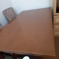فقط میز نهار خوری بدون صندلی