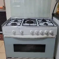 اجاق گاز پنج شعله فردار کاملا سالم