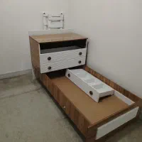 تخت کودک نوجوان در حد