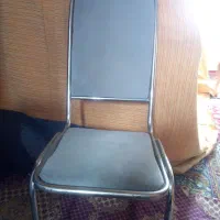 صندلی و میز تلفن