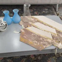 گلدون و رو‌میزی