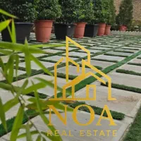 ۲۰۰ متر ویلایی با جکوزی،۵۰مترحیاط اختصاصی