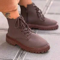 حراج بی‌سابقه کیف و کفش با قیمت خیره‌کننده
