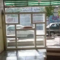 ویترین چراغ دار