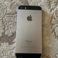 ایفون se