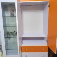 کمد لباس و عروسک