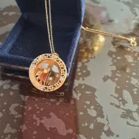 پلاک و گردنبند|جواهرات|ایوان, |دیوار