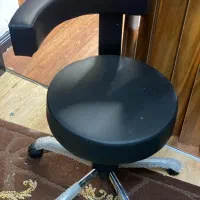 تعدادی لوازم سالن زیبایی