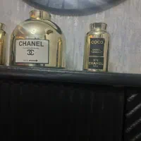 گلدان در حد نو شیک وسالم