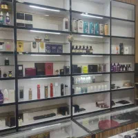 فروش فوری دکوراسیون مغازه|فروشگاه و مغازه|ایلام, |دیوار