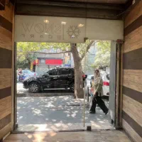۱۹ متر مغازه بر ایت