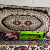 حراج ماشین های شیک و عروسک