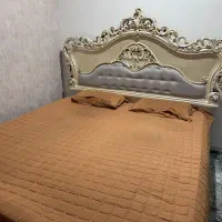 فروش سرویس خواب و میز ارایشی و 2 عدد پاتختی