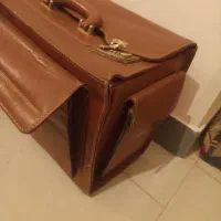 کیف چرم با قفل و رمز