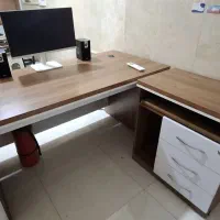 صندلی اداری مدیریتی بهمراه کشویی|دفتر کار|تهران, صادقیه|دیوار
