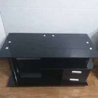میز تلوزیون شیشه ای