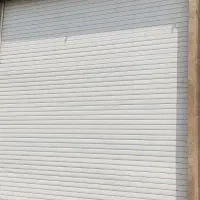 مغازه بر برو خیابان اصلی