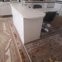 اوپن متحرک از جلو کمد واز آشپز خانه کابینت دو طبقه