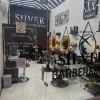 آرایشگر ماهر دستیار آرایشگر مردانه