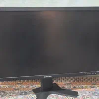 مانیتور. دوربین .