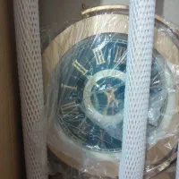 ساعت پایه دار نو برای جهیزیه|ساعت دیواری و تزئینی|قم, شهرک امام حسن|دیوار