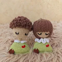 جا کلیدی و عروسک بافتنی