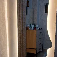 آینه دفرمه چهره نوردار