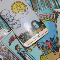 آموزش و خدمات فال و شمع تراپی ، قیمت مناسب