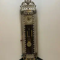 ساعت کلاسیک ایستاده