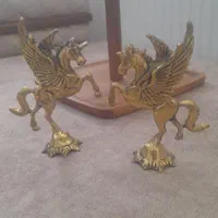 دکوری برنزاسب بال دار