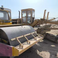 گریدر کوماتسو آر2 و غلطک خودرو CA25|خودرو سنگین|یزد, |دیوار