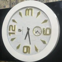 ساعت دیواری