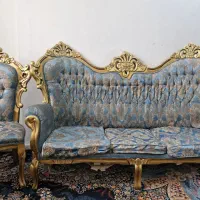 مبلمان سلطنتی ۹ نفره کارکرده همراه با میز عسلی