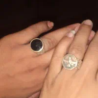 این دو انگشتر به فروش میرود