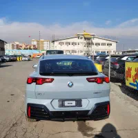 BMW X2 - BMW 225L