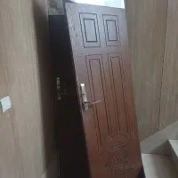 درب چوبی کهنه