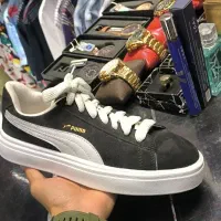 کفش|کیف، کفش، کمربند|شاندیز, |دیوار