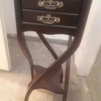 میز تلفن کاملا سالم و شیک