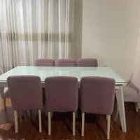 یک دست میز نهار خوری
