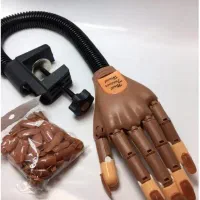 دست مصنوعی برای کاشت و تمرین کاشت ناخن