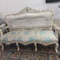 تعدادی لوازم خانه و مبل