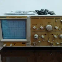 اسیلوسکوپ آنالوگ بسیار تمیز و مرتب