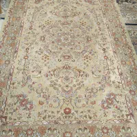 یک عدد فرش ۶ متری  سالم بدون پارگی  تمیز
