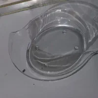 مرغ خوری و قندان