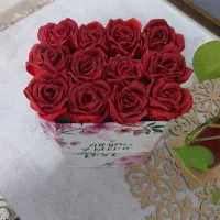 گل روبانی قرمز|گل مصنوعی|شیراز, کوشک میدان|دیوار