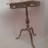 سلام یک دست میز و آباژور برنز بفروش می‌رسد|چراغ خواب و آباژور|زنجان, |دیوار