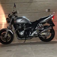 سوزوکی 1400 سی بی1300