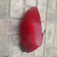 چراغ عقب ۲۰۶ و یک عدد لاستیک تیبا